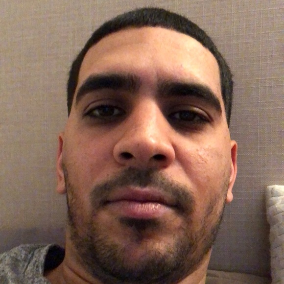 Meet your Posher, Carlos - Picture 1 of 1